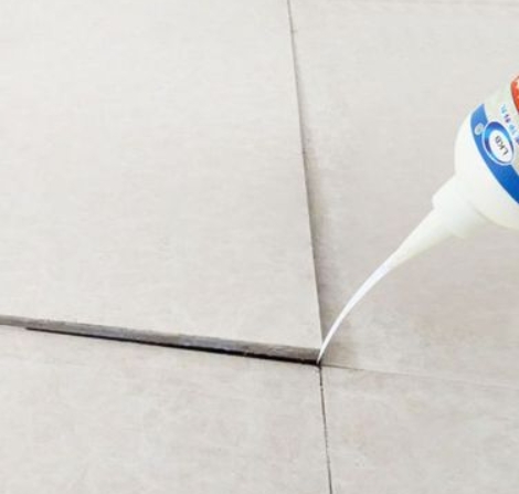 五原瓷砖空鼓维修公司分享卫生间瓷砖脱落的原因可能有以下几点